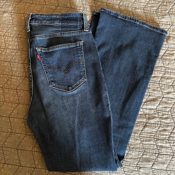 Levi’s Flare Jeans women’s size 31 regular length - Picture 1 of 6